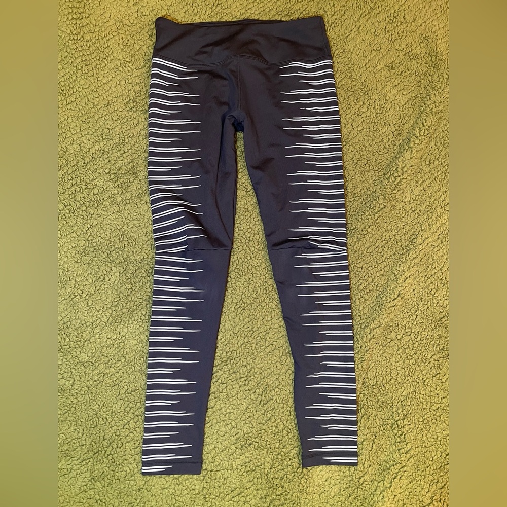 Reflective leggings